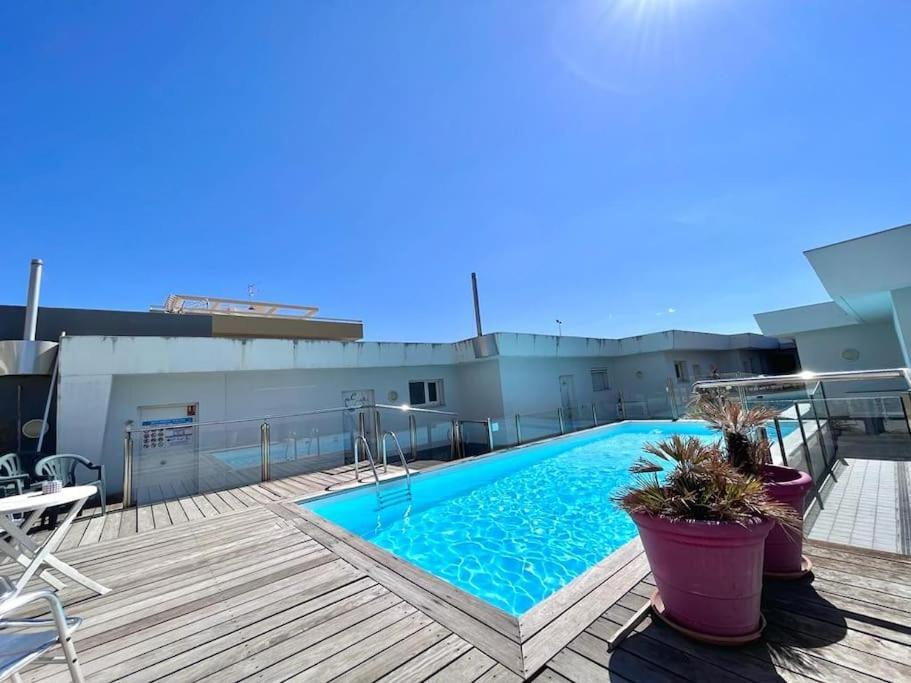 סאן-לורן-דו-ואר Parking + Piscine, Tout Confort, Proche Aeroport & Mer מראה חיצוני תמונה